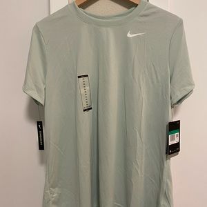 Nike top